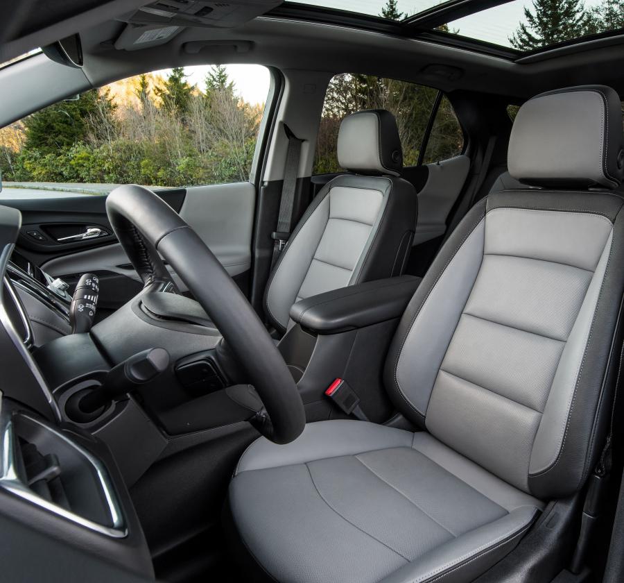 Интерьер Chevrolet Equinox Premier 2017 года  (NA) (фото 25 из 27)
